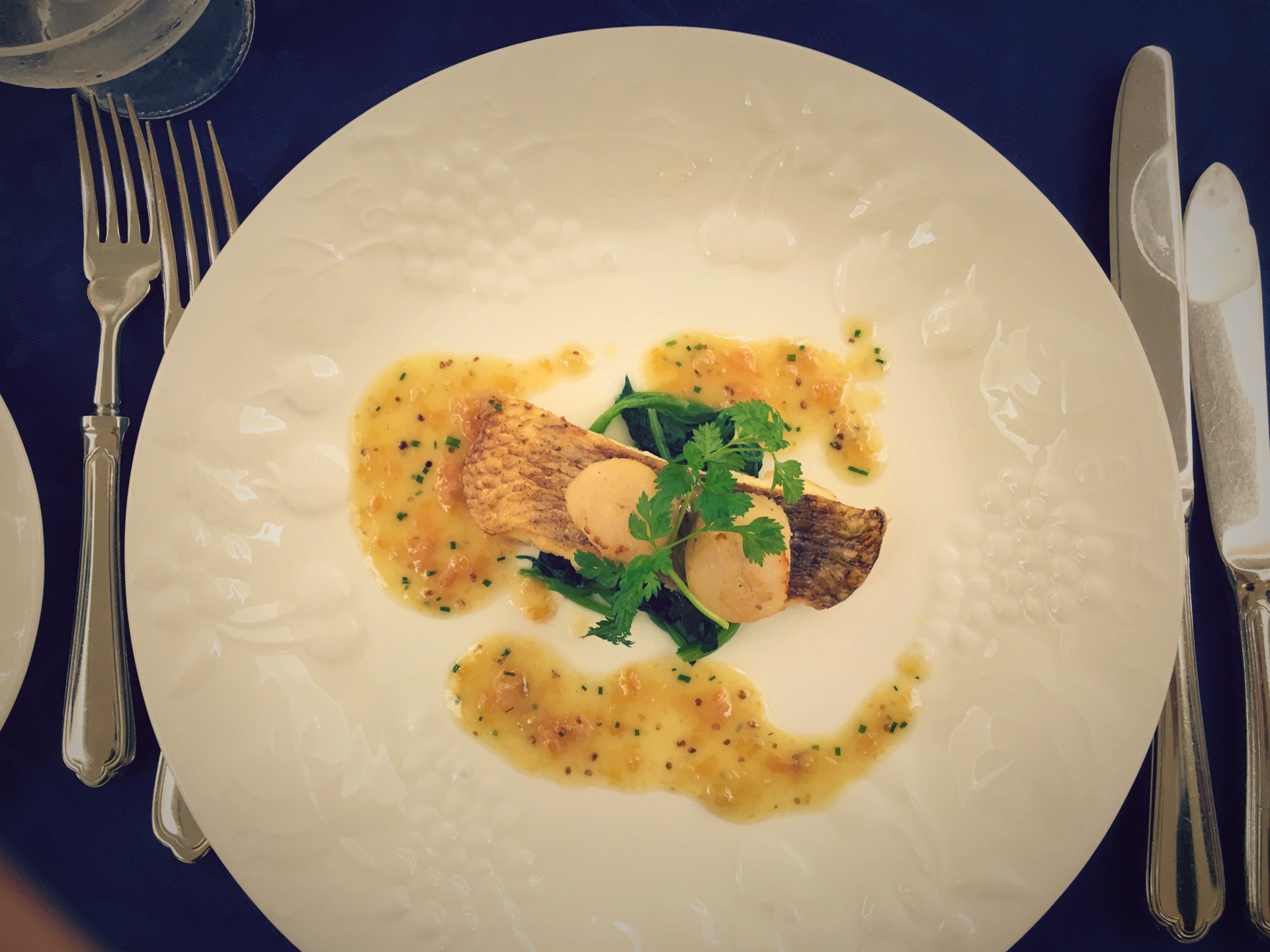 フランス料理、白身魚のポワレ