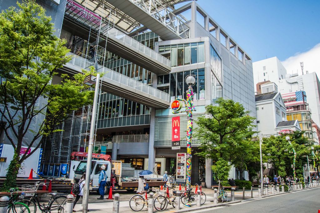 街づくりが続けられる大阪の繁華街
